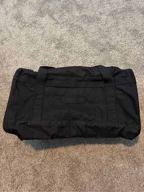 Gymshark Black Active Holdall Medium Gym Bag Black Duffel Bag NEW